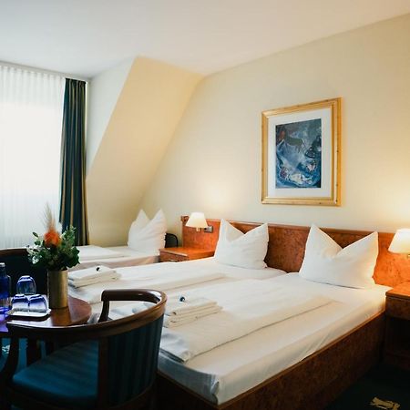 Altstadt Hotel St. Georg Дюселдорф Екстериор снимка