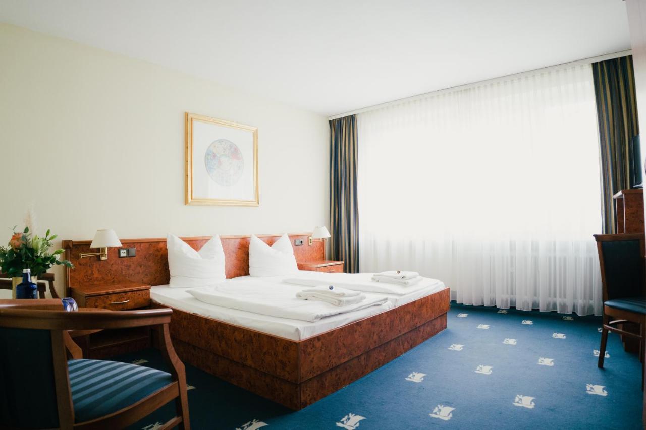 Altstadt Hotel St. Georg Дюселдорф Екстериор снимка